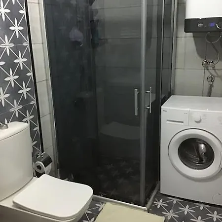 Mavi Panjurlu Ev Ören